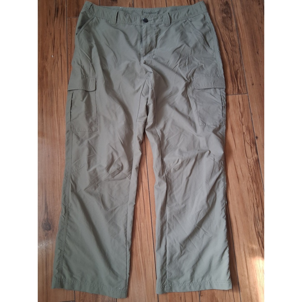 Columbia woman's Omni-Shield Cargo Pants 36x30 Beige Tactel Nylon Hiking Pants